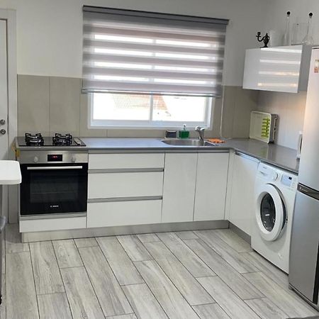 לופית 10לימור Lägenhet Eilat Exteriör bild