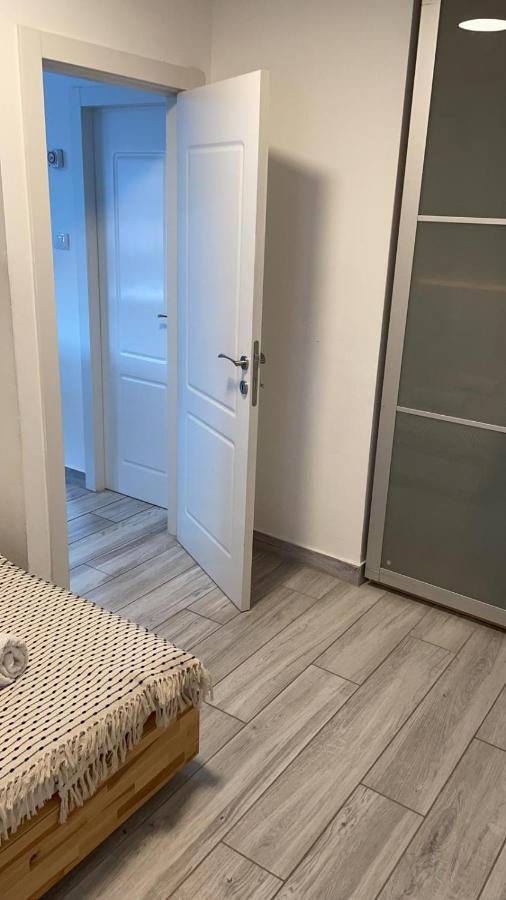 לופית 10לימור Lägenhet Eilat Exteriör bild
